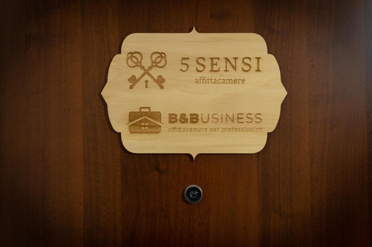 B&Business - Fibra Ultraveloce, Angolo Fitness, Smartworking & Parcheggio Coperto Su Richiesta Cosenza Exterior photo